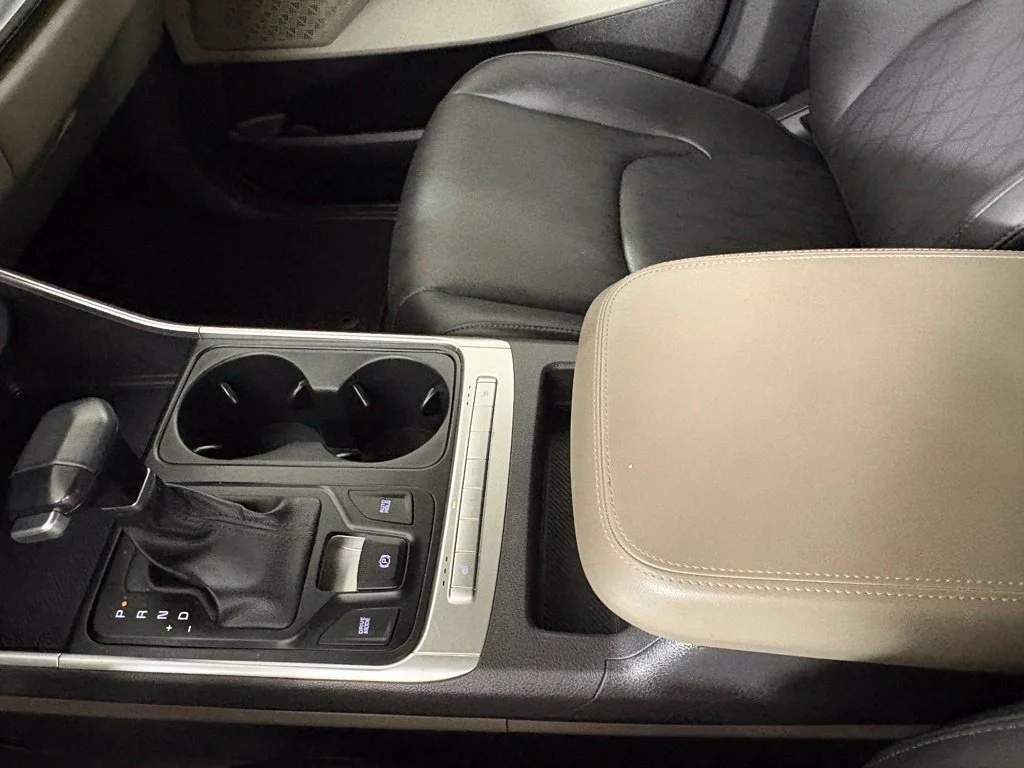Used 2025 Gray Kia LXS image 32