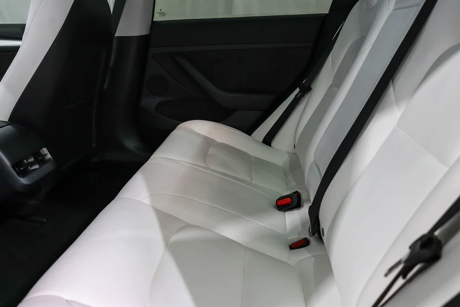 Used 2023  Tesla  image 19