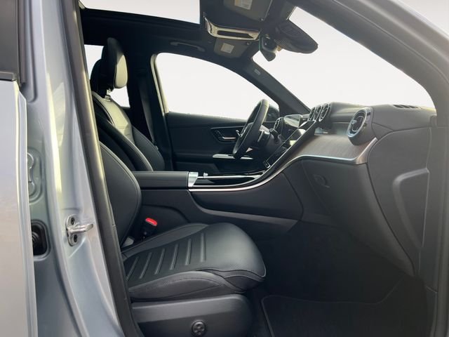 Used 2026 Silver Mercedes-Benz GLC 300 image 15