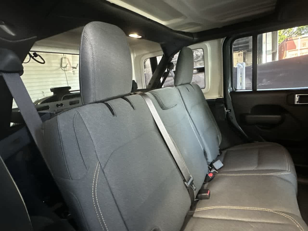 Used 2024 Anvil Clear Coat Jeep Sport S image 26