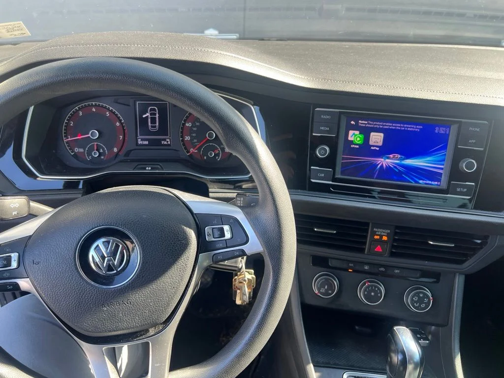 Used 2019 White Volkswagen  image 3