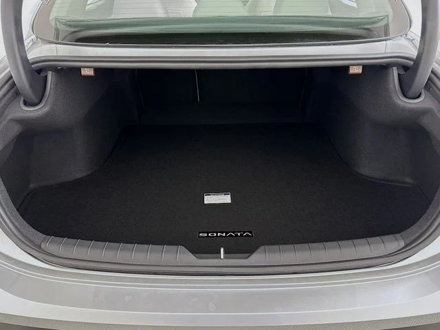 New 2026 Silver Hyundai SE image 22