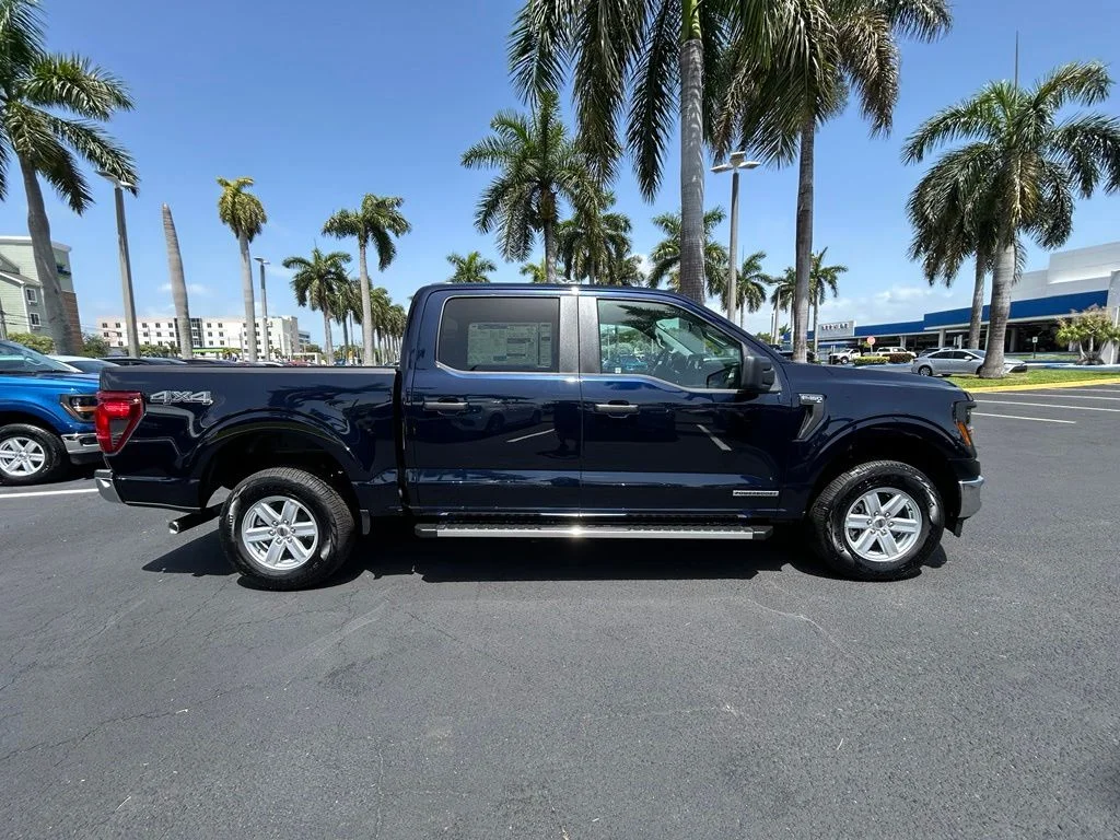 New 2025 Blue Ford XL image 3