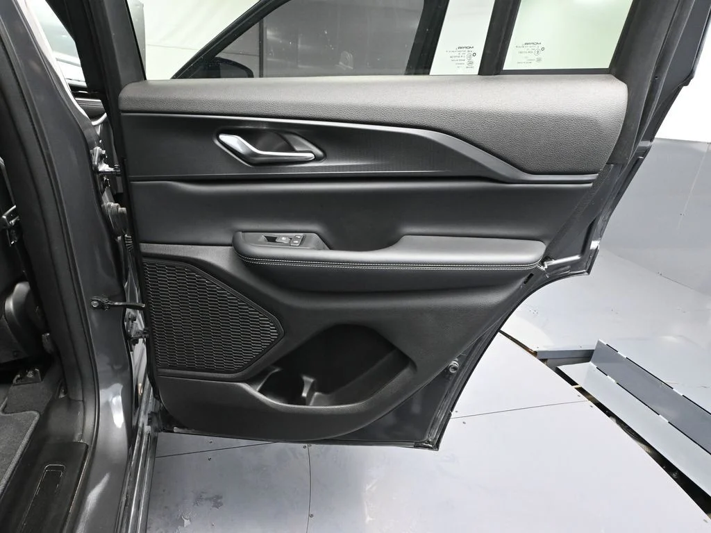 2024 Jeep Grand Cherokee Altitude - Photo 43