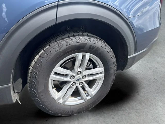 Used 2020 Blue Ford XLT image 21