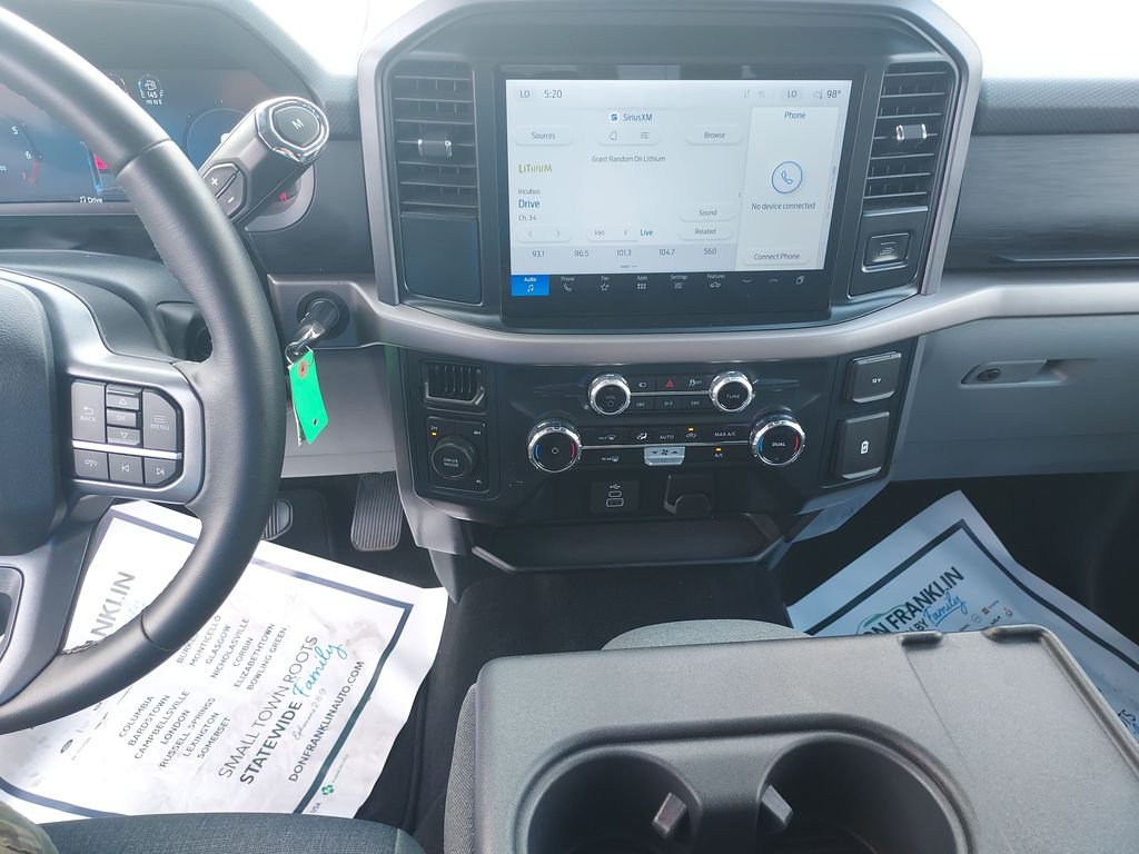 Used 2025 Silver Ford XLT image 20