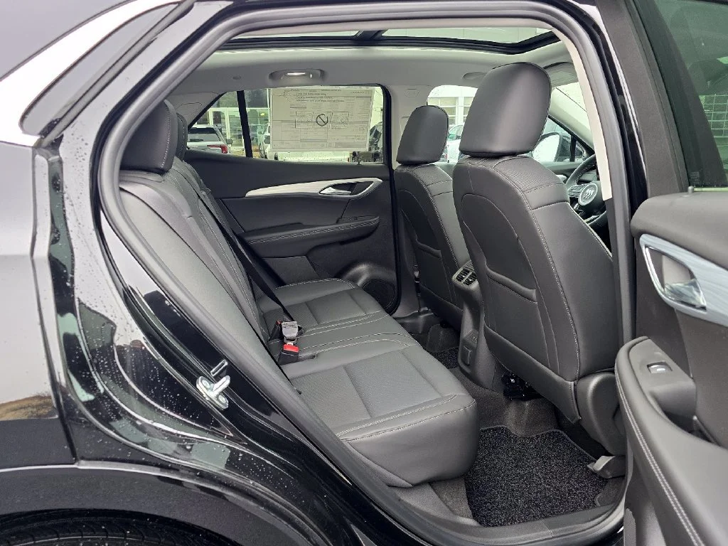 2026 Buick Envision Avenir - Photo 34