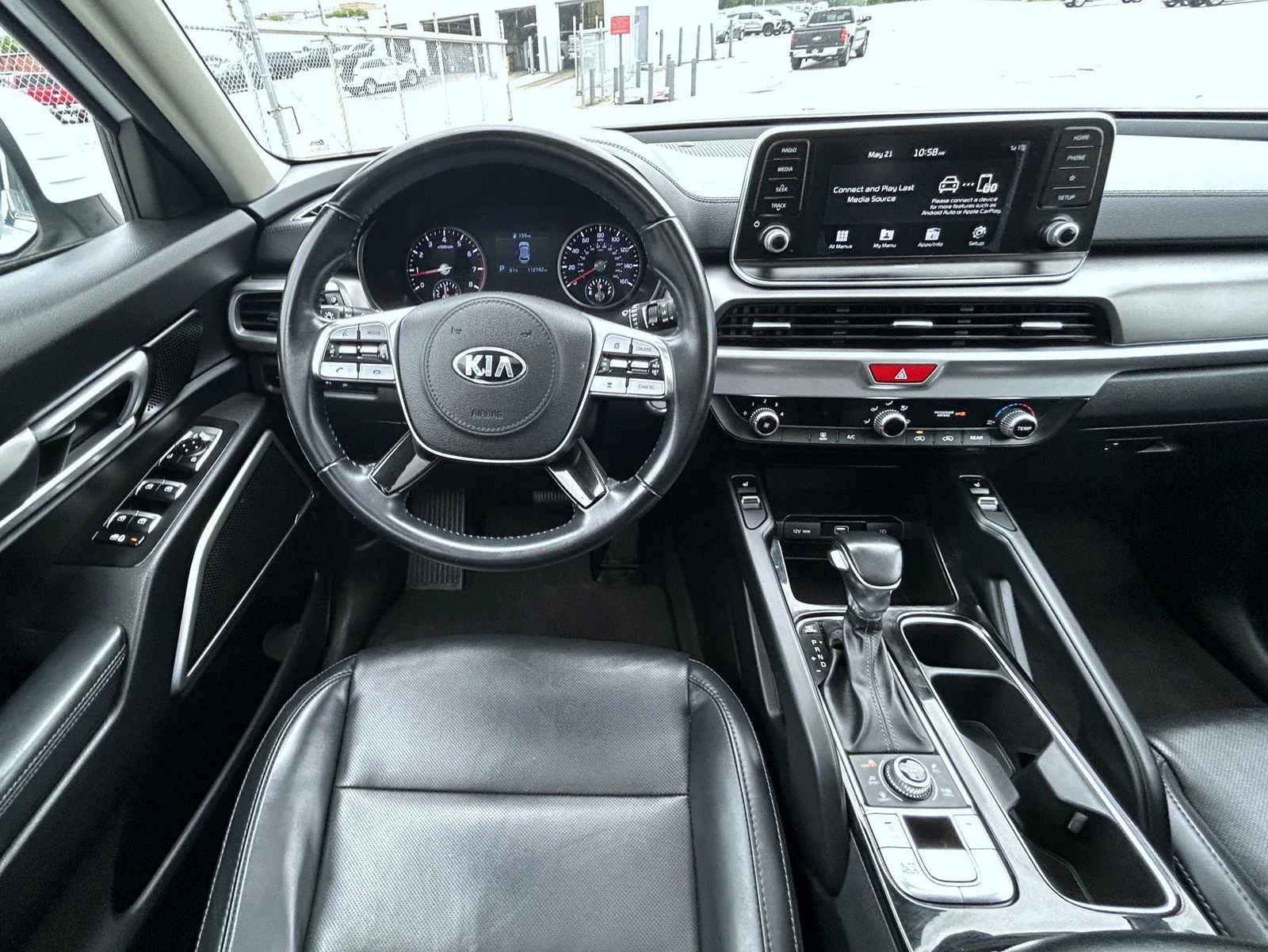 Used 2020 White Kia S image 13