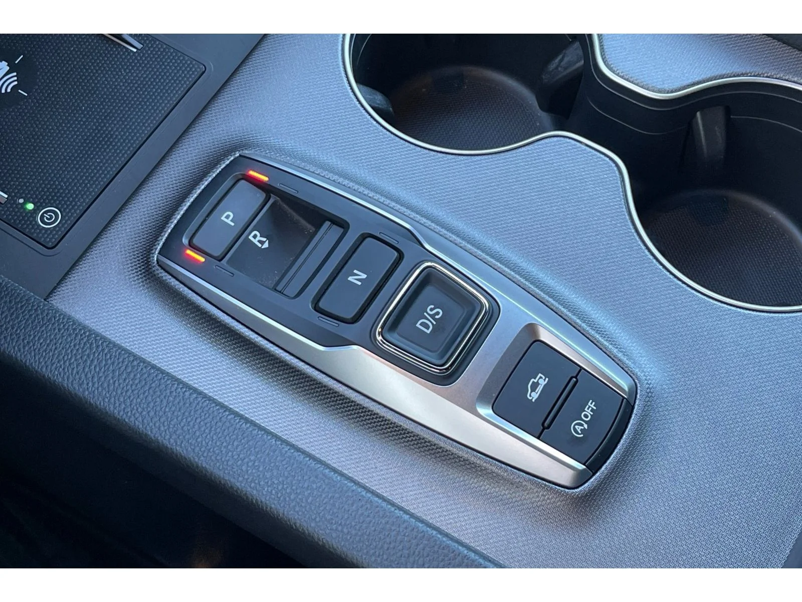 Used 2024 Platinum White Pearl Honda RTL image 31