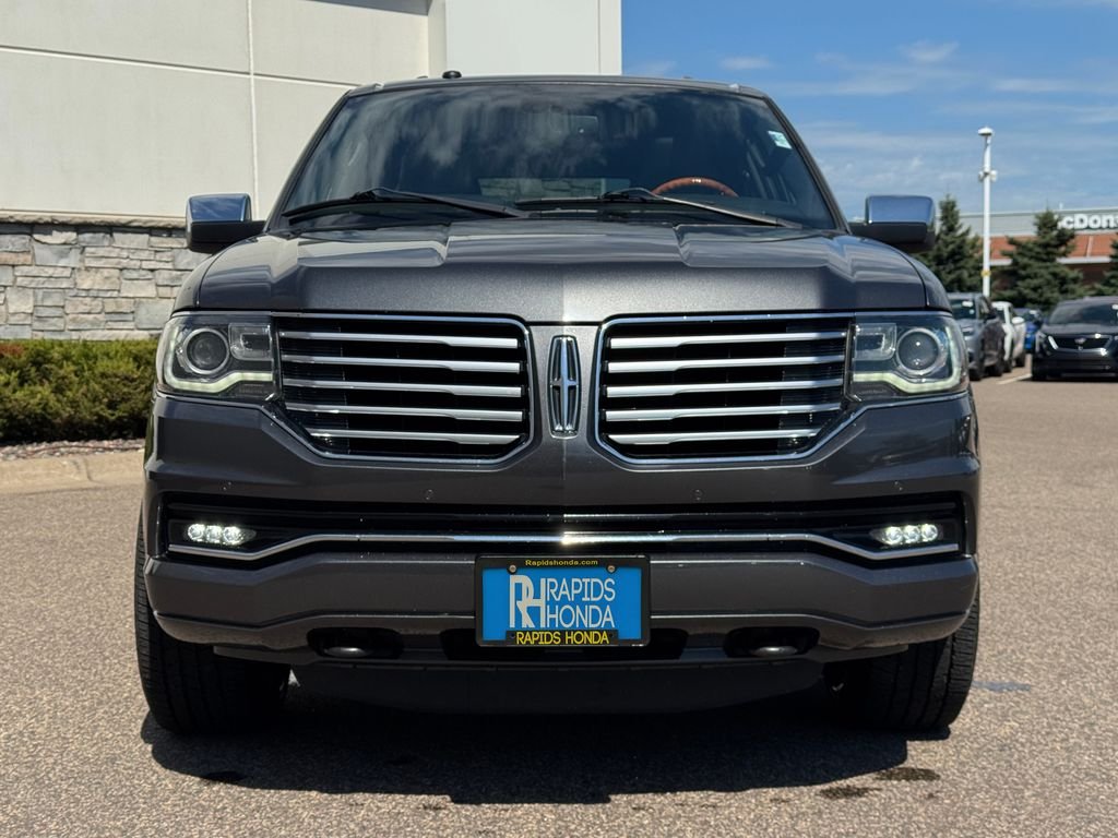 Used 2017 Magnetic Gray Metallic Lincoln Select image 2