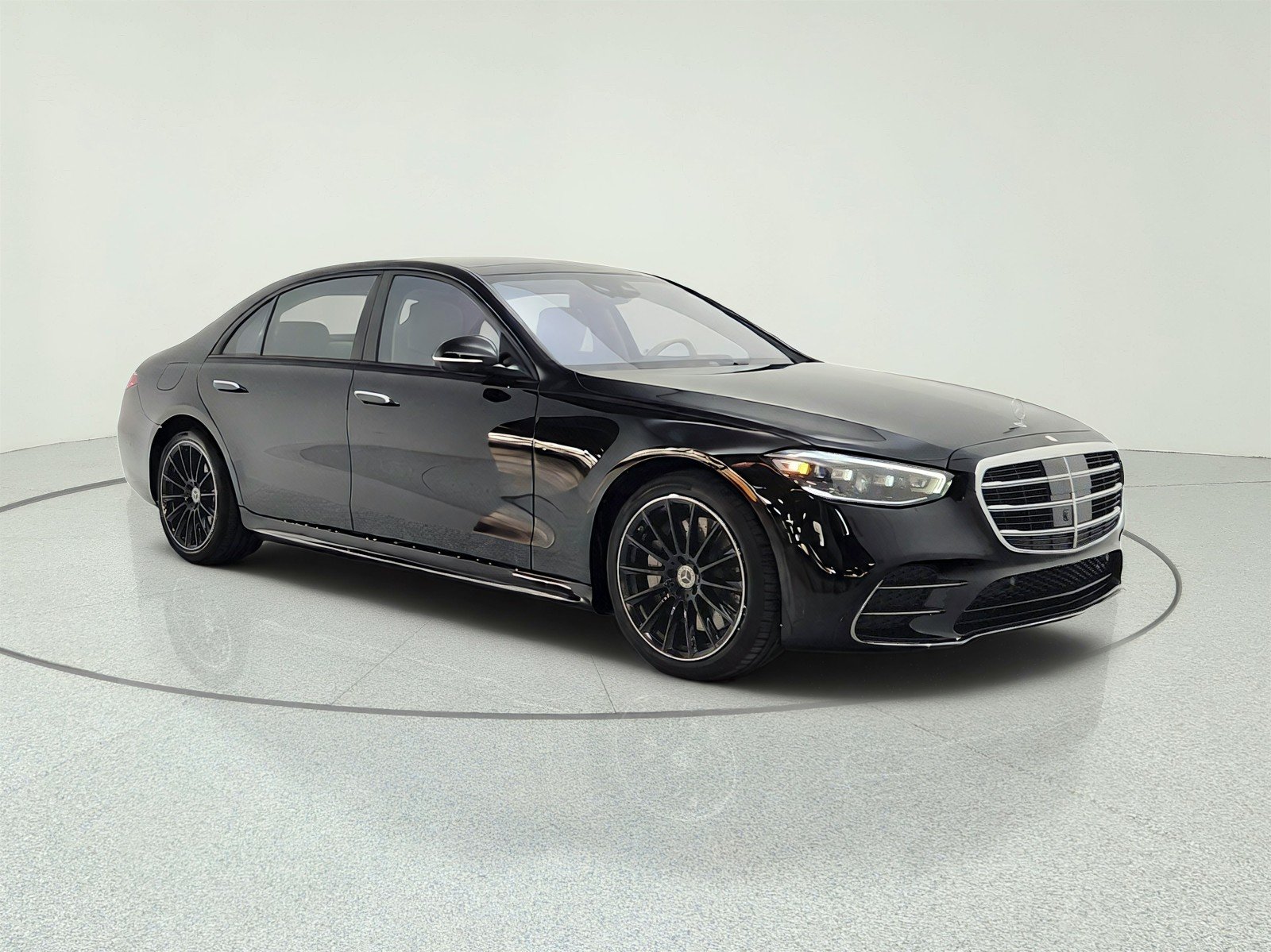 Used 2023 Black Mercedes-Benz S 500 4MATIC® Sedan image 3