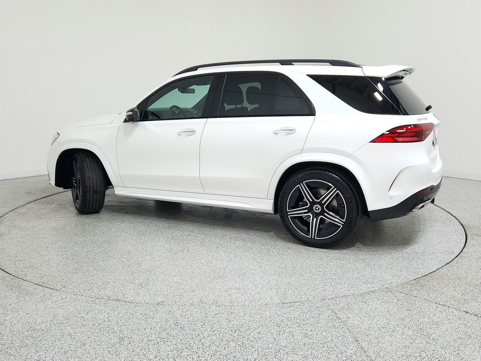 New 2026 Polar White Mercedes-Benz GLE 350 SUV image 32