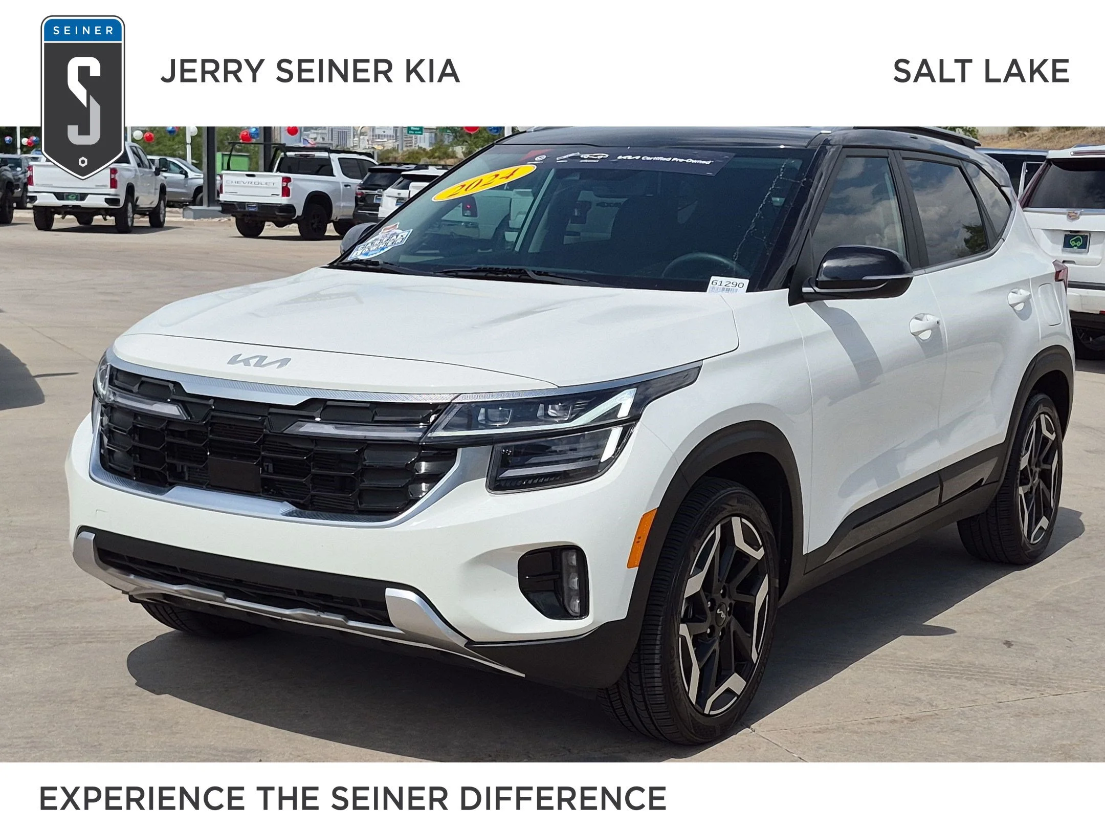 Used 2024 Clear White/Black Roof Kia SX image 1