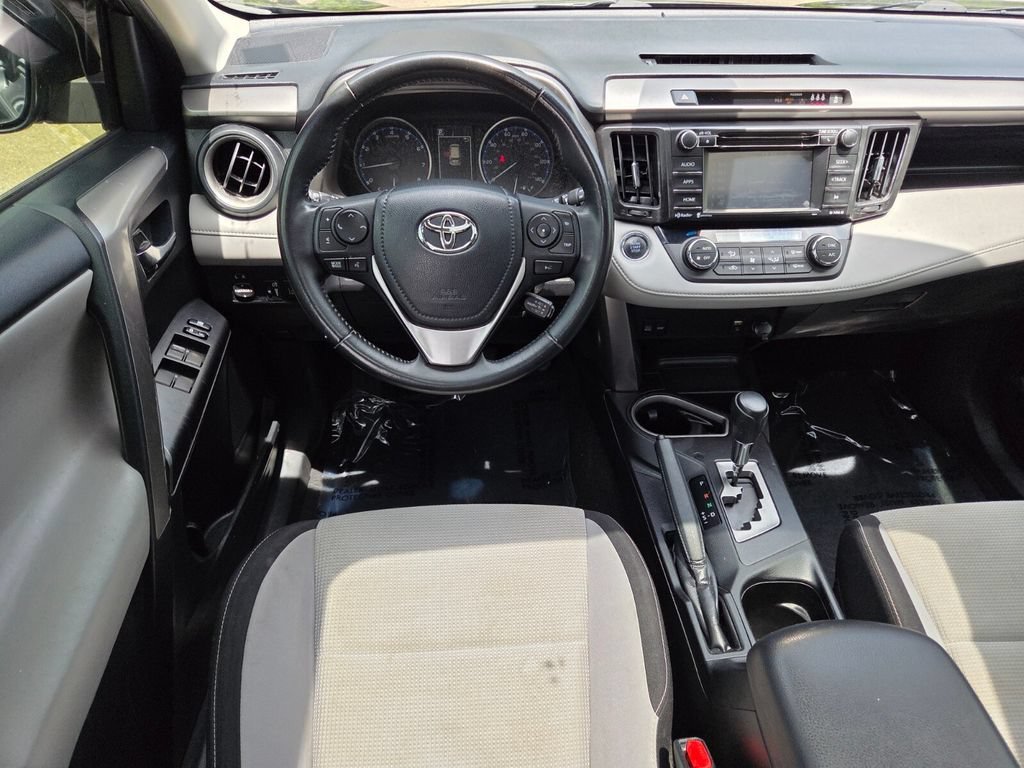 Used 2018 Magnetic Gray Metallic Toyota XLE image 26