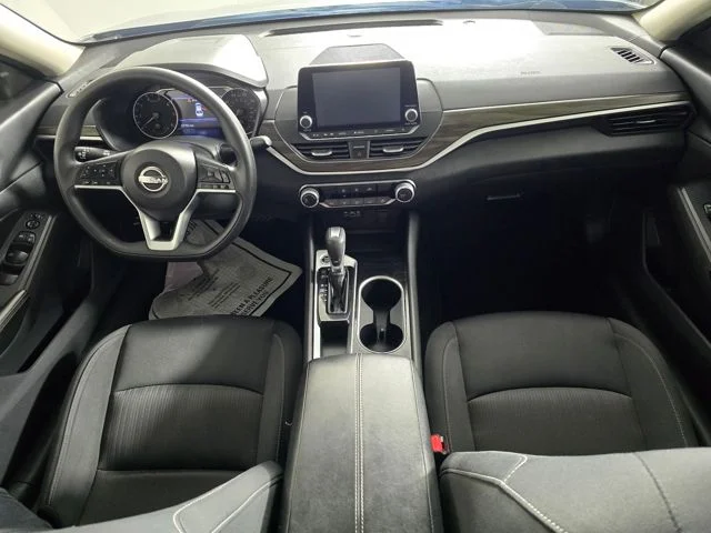 Used 2024 Gray Nissan 2.5 SV image 8