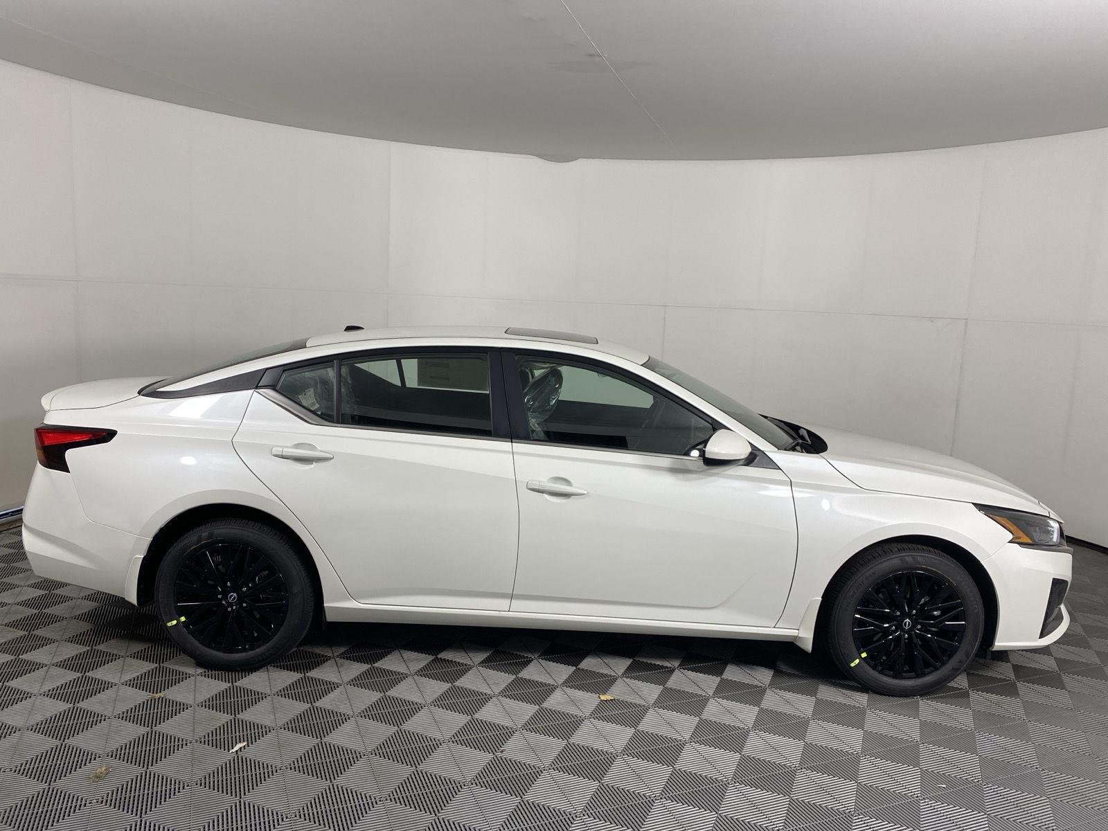 New 2026 Pearl White Tricoat Nissan SV image 20
