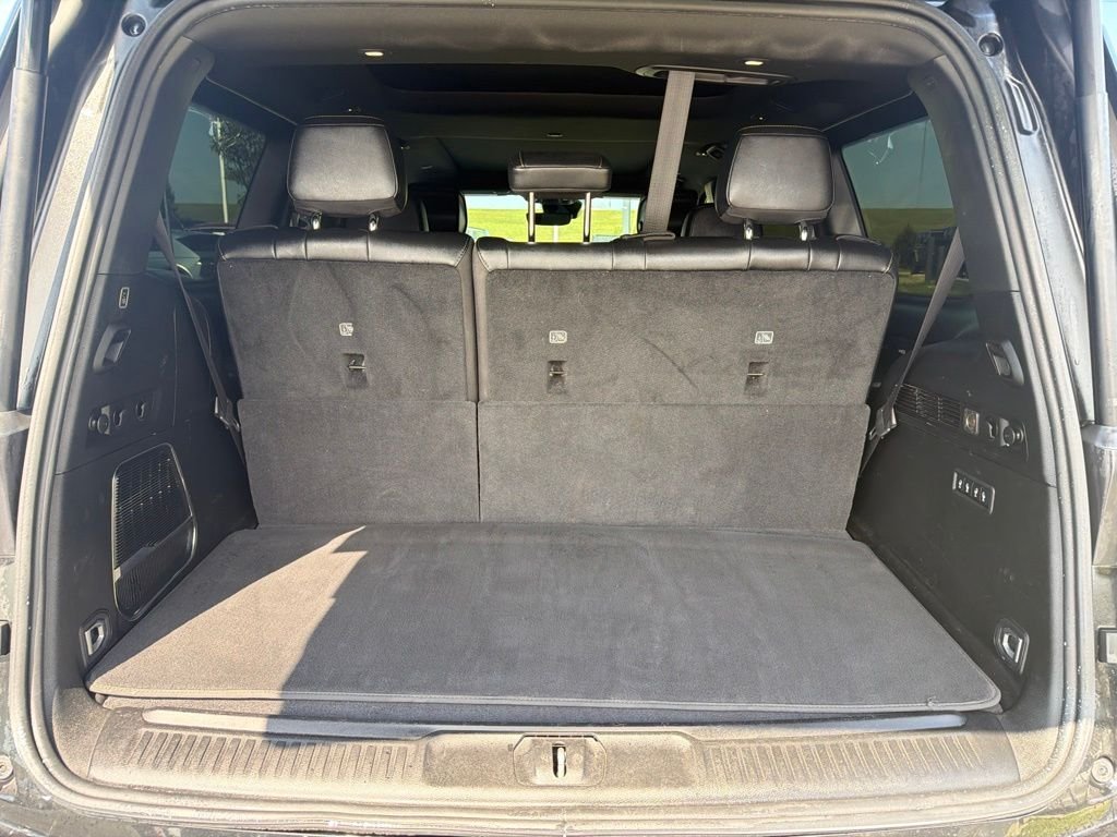 Used 2023 Black Jeep Series III image 16