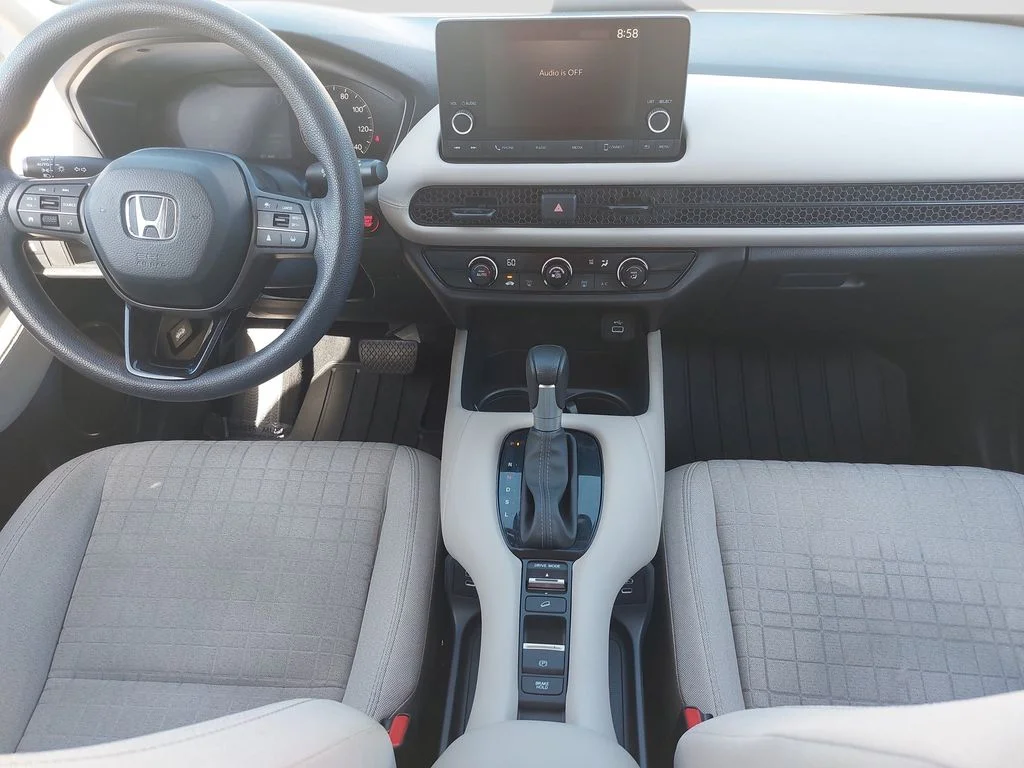 Used 2025  Honda LX image 10