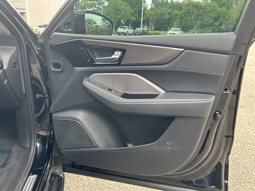 Used 2023 Black Acura Advance image 25