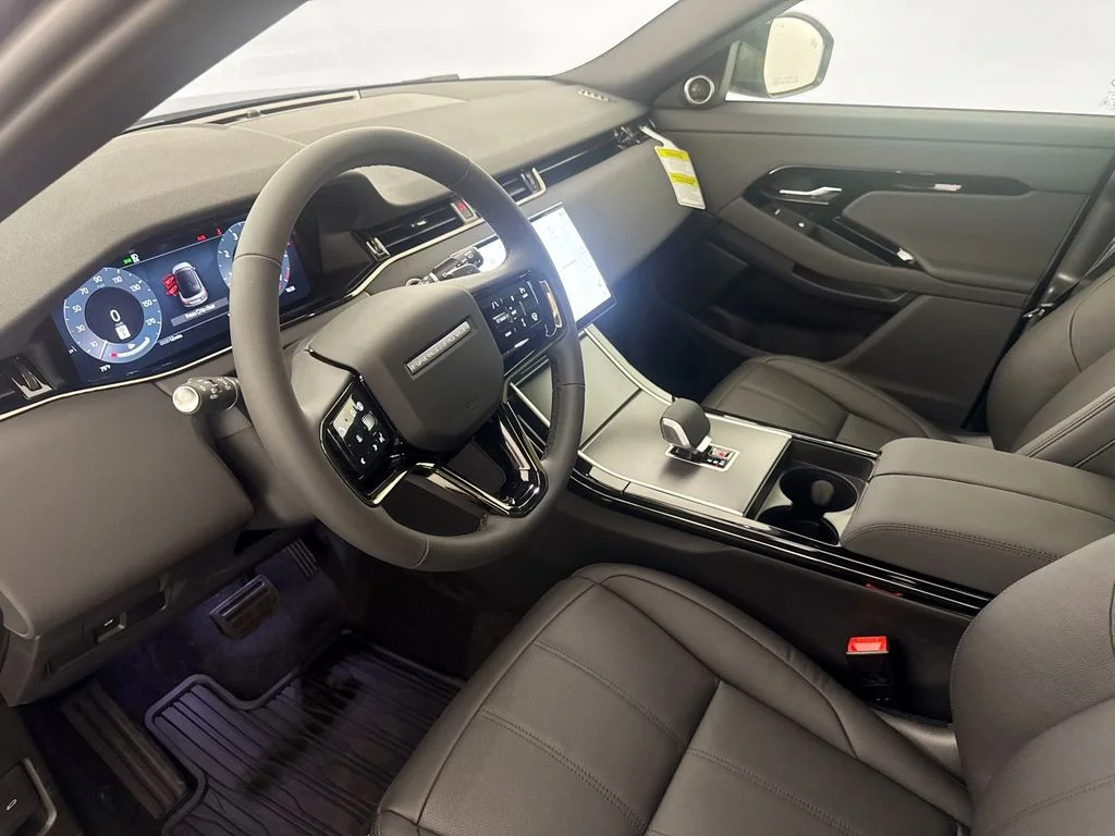 New 2026 Eiger Grey Land Rover Core S image 9
