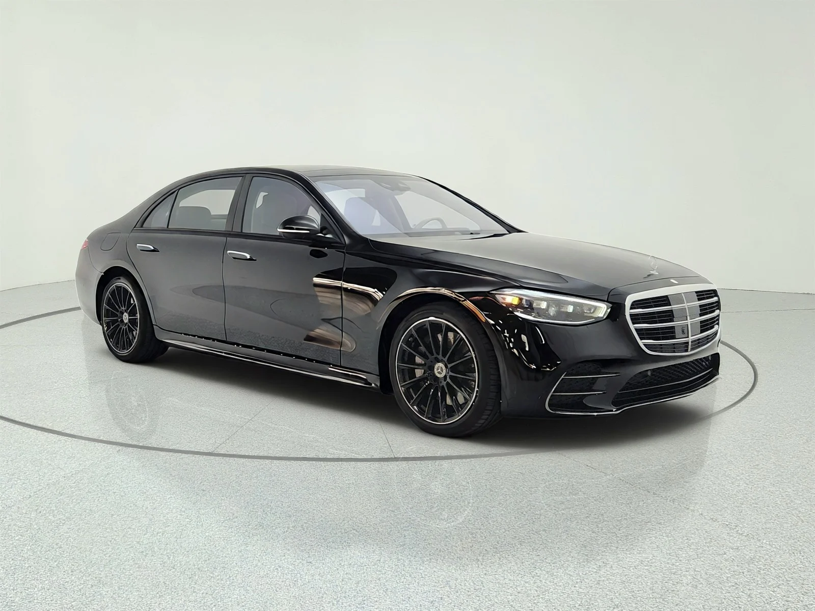 Used 2023 Black Mercedes-Benz S 500 4MATIC® Sedan image 3