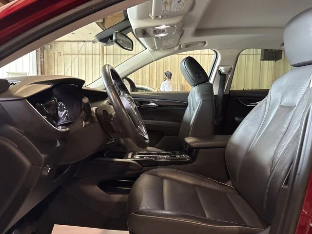 Used 2021 Red Buick Essence image 12