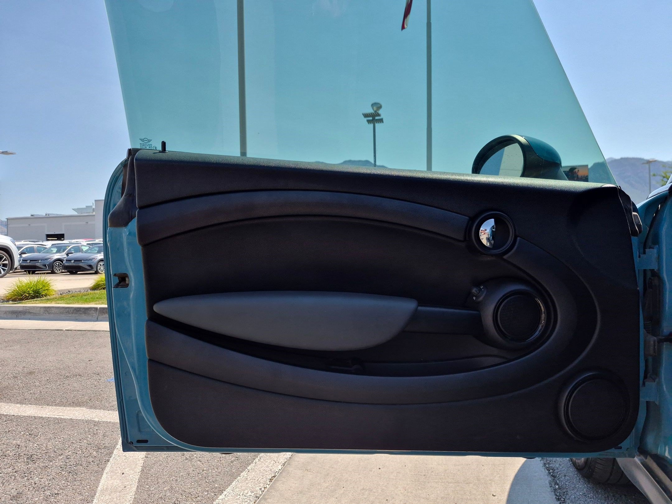 Used 2009 Oxygen Blue MINI Base image 9