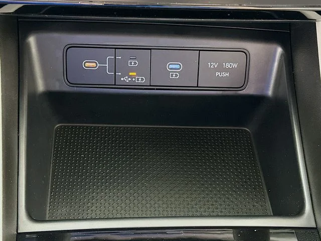 New 2026 Hyundai TUCSON SEL