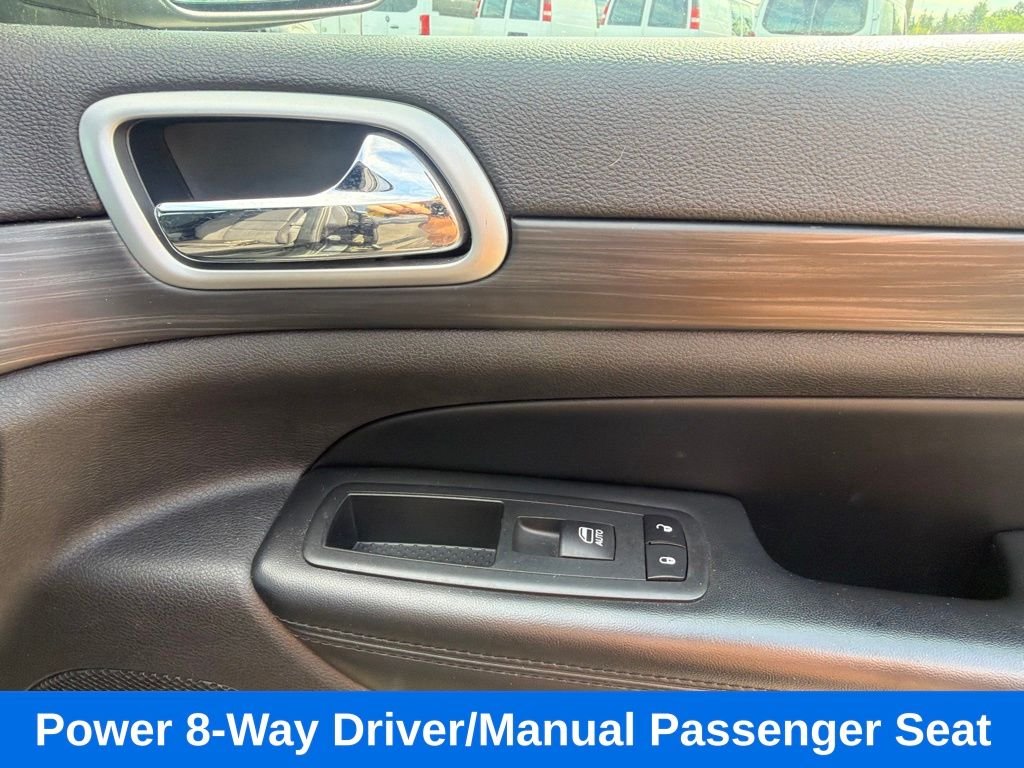 Used 2019 Gray Jeep Laredo E image 23