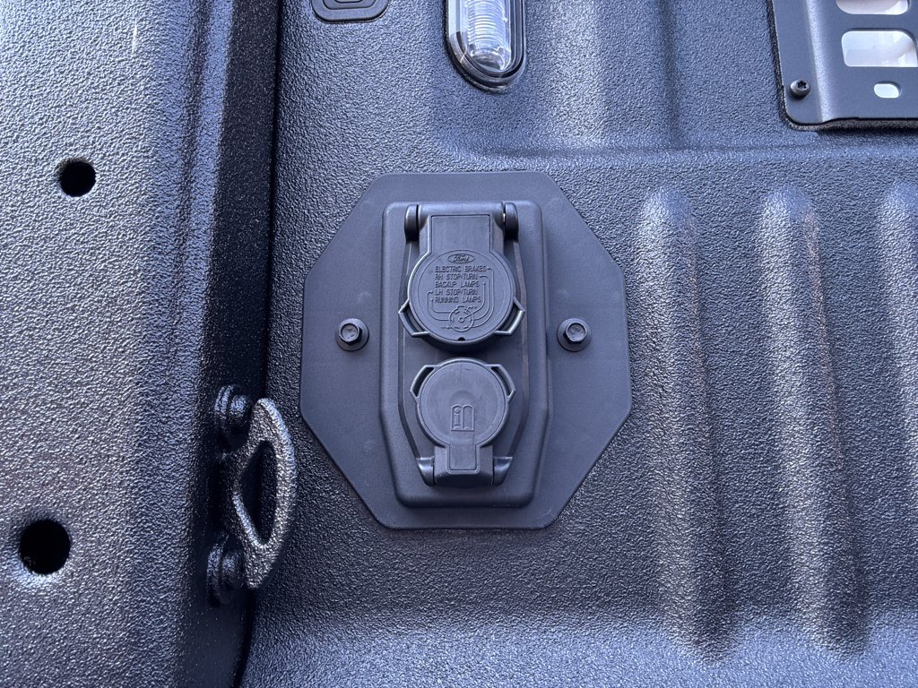 2025 Ford F-350 Super Duty Platinum - Photo 8