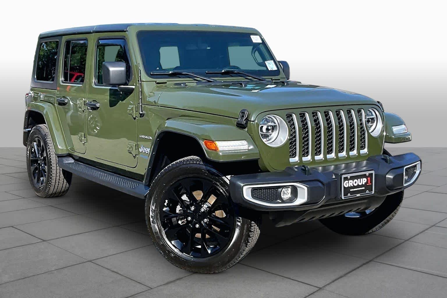 Used 2021 Sarge Green Clearcoat Jeep Unlimited Sahara image 3