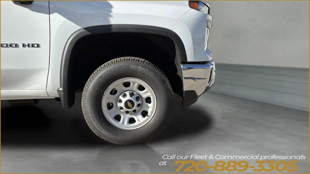 New 2025 Summit White Chevrolet WT image 70