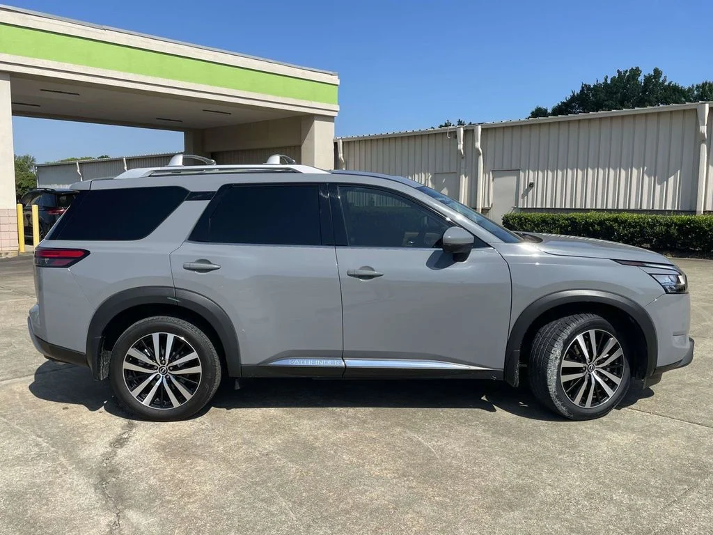 Used 2024 Gray Nissan Platinum image 2