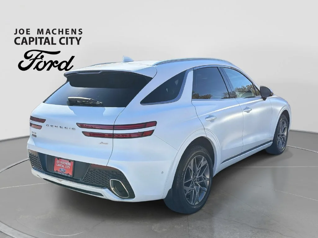 Used 2023 White Genesis 2.5T image 5