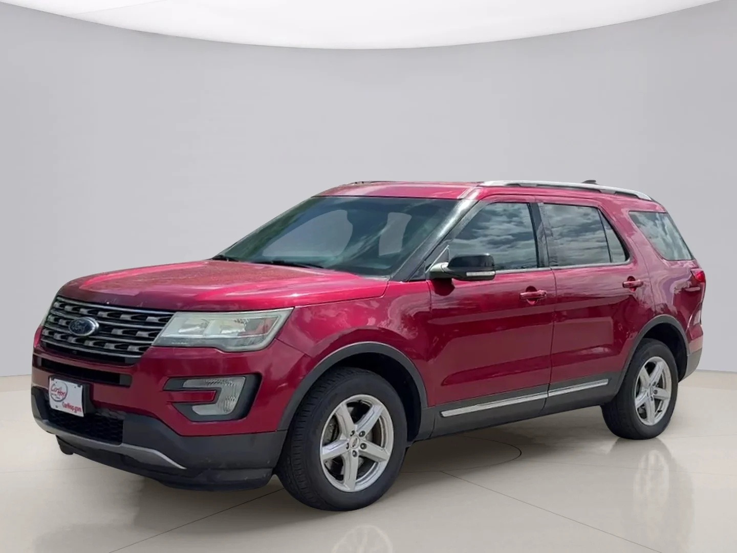 Used 2016 Red Ford XLT image 1