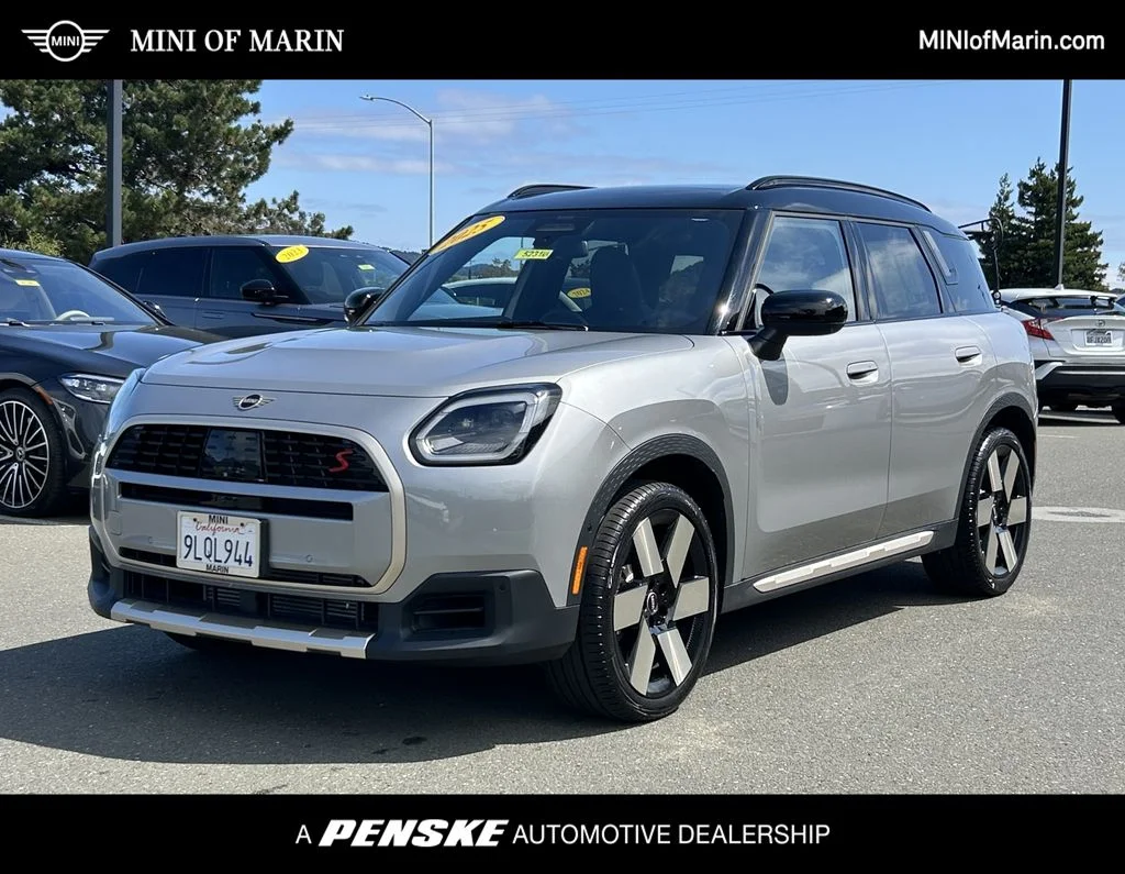 2025 MINI Countryman S ALL4's photo