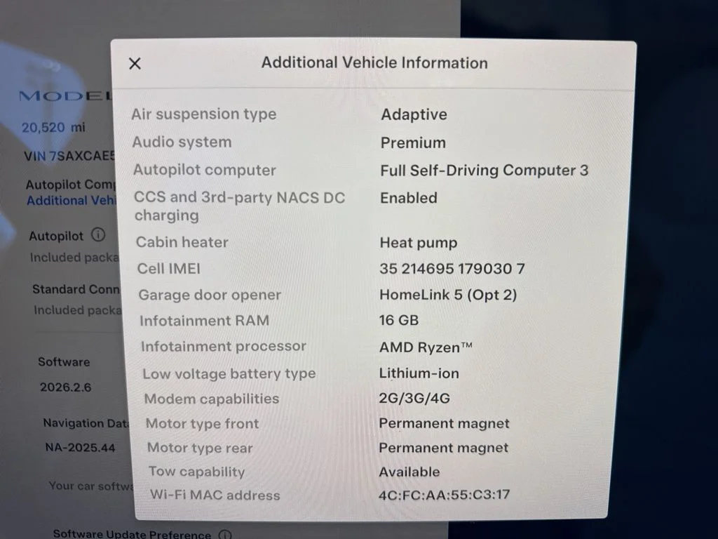 Used 2022  Tesla Base image 26