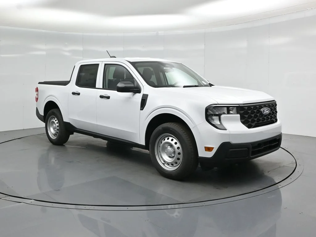 New 2026 Oxford White Ford XLT image 51