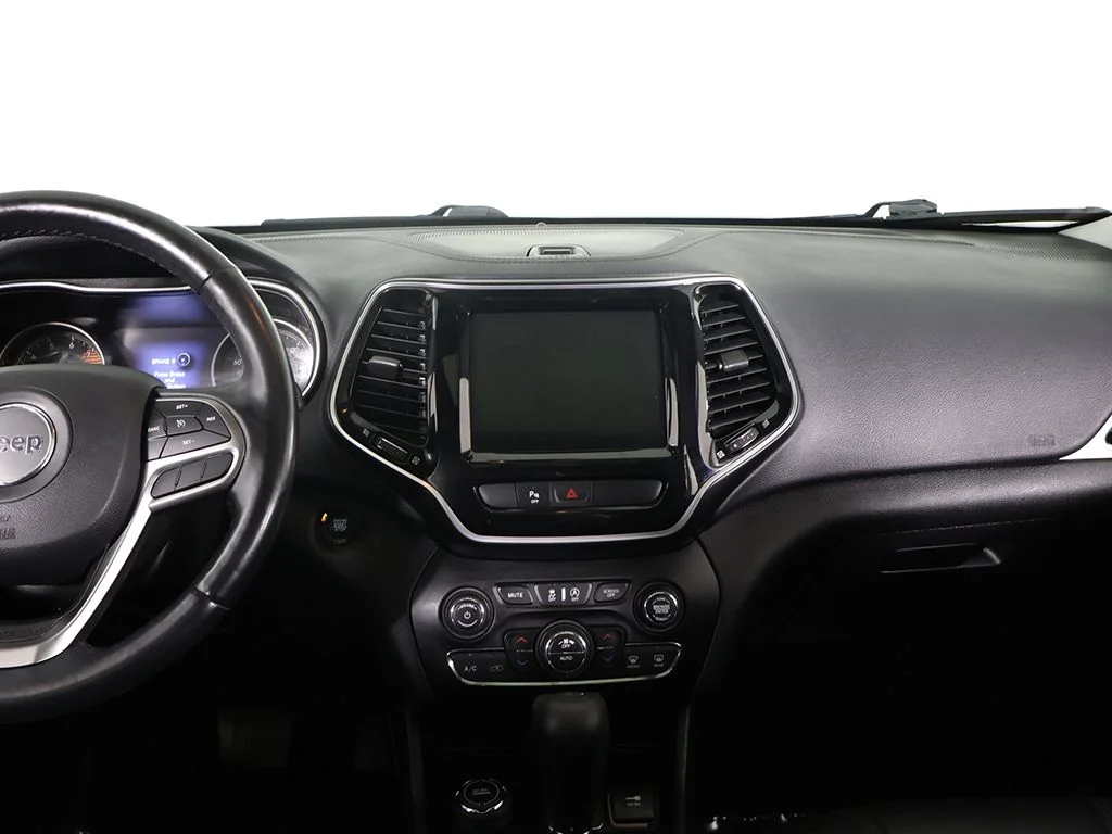 Used 2019 White Jeep Limited image 38