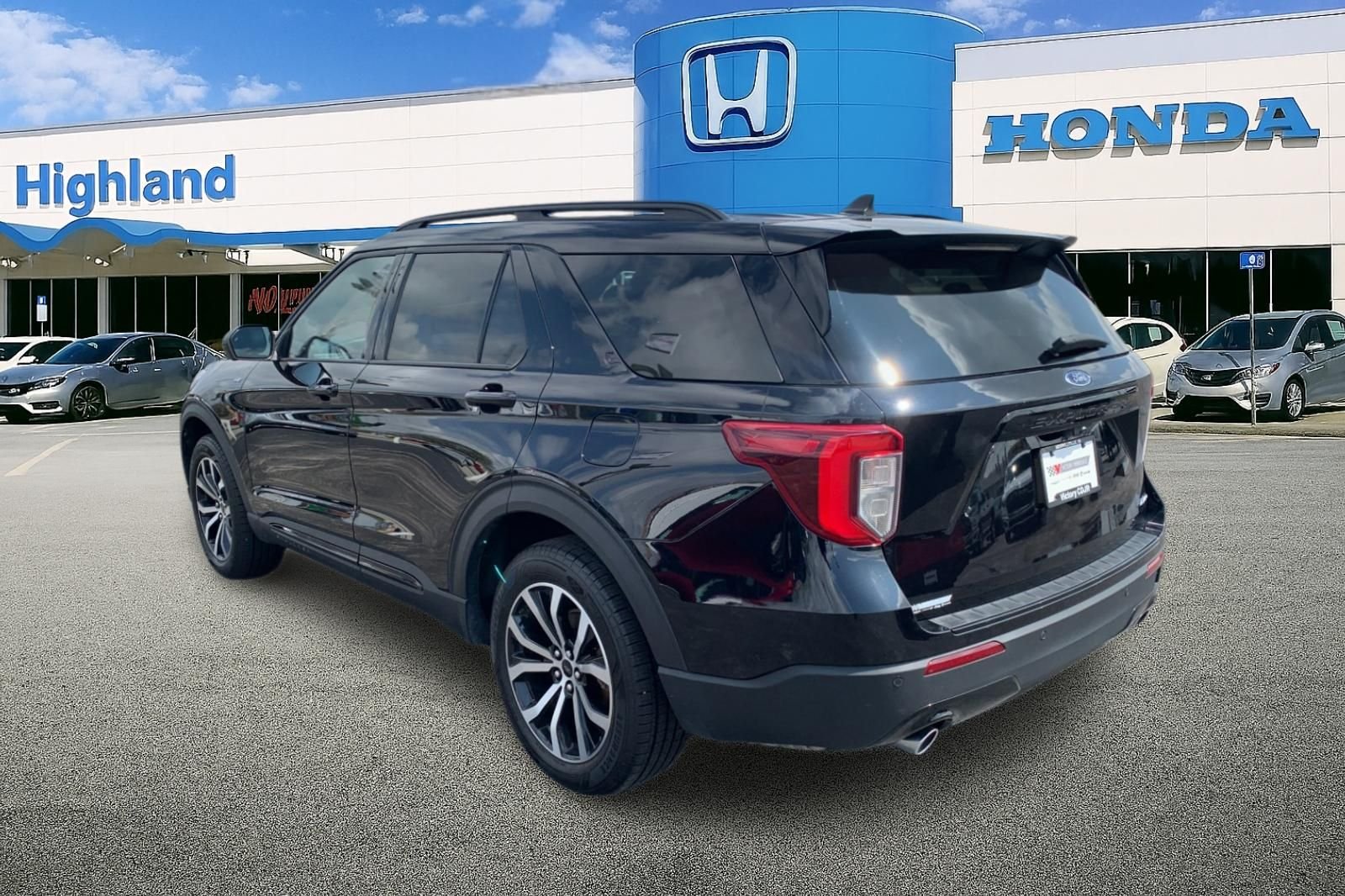 Used 2023 Black Ford ST-Line image 3