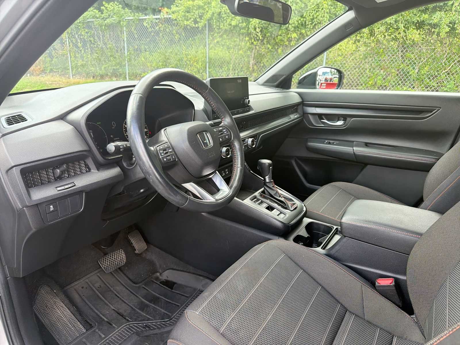 Used 2024 Lunar Silver Metallic Honda Sport image 9