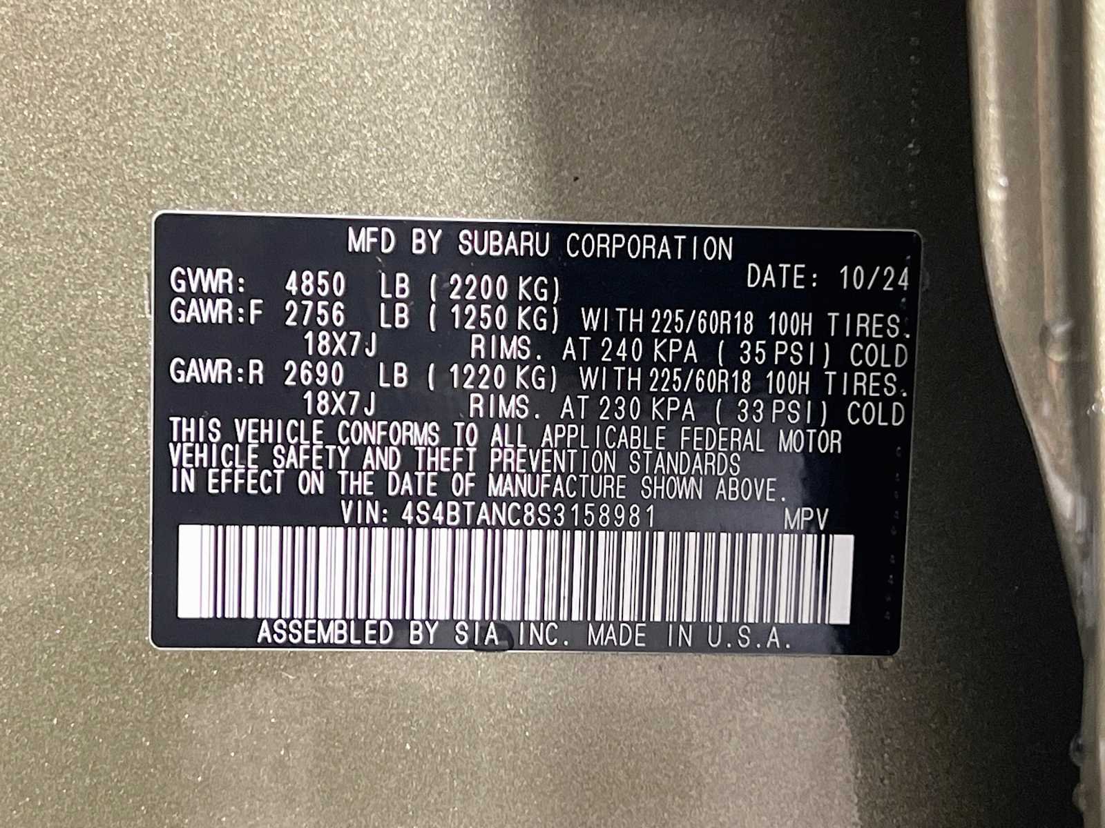 Used 2025 Autumn Green Metallic Subaru Limited image 34