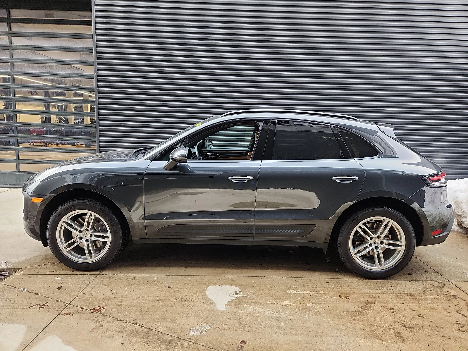 Used 2025 Volcano Grey Metallic   2H Porsche  image 2