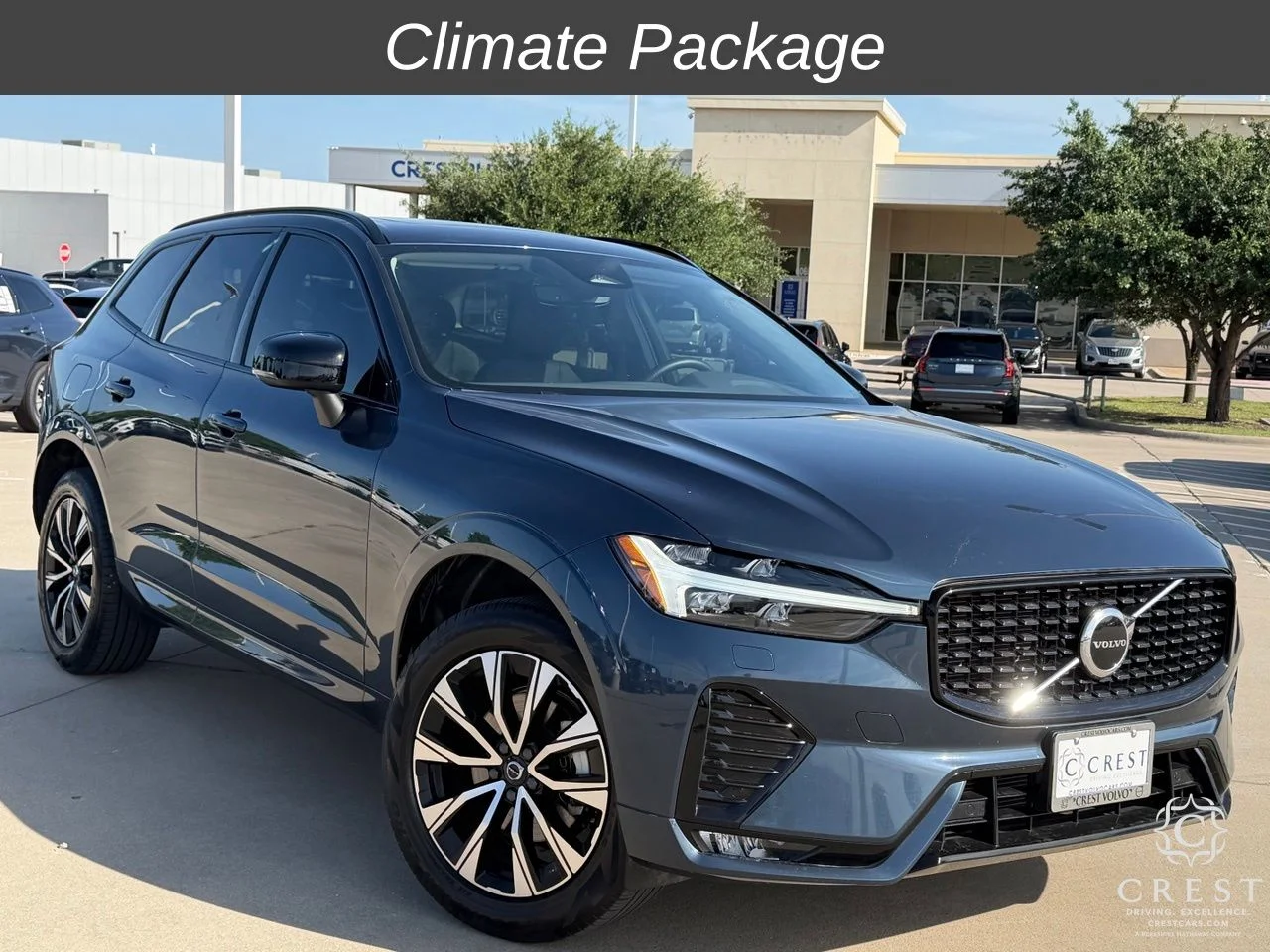 2025 Volvo XC60 B5 Core Dark AWD's photo