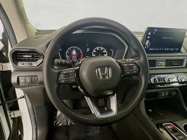 Certified Used 2025 Platinum White Pearl Honda 2WD Touring image 12