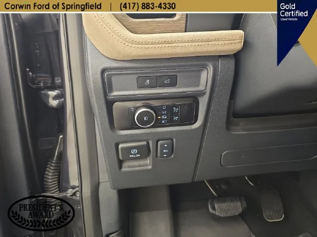 Used 2024 Gray Metallic Ford Limited image 40