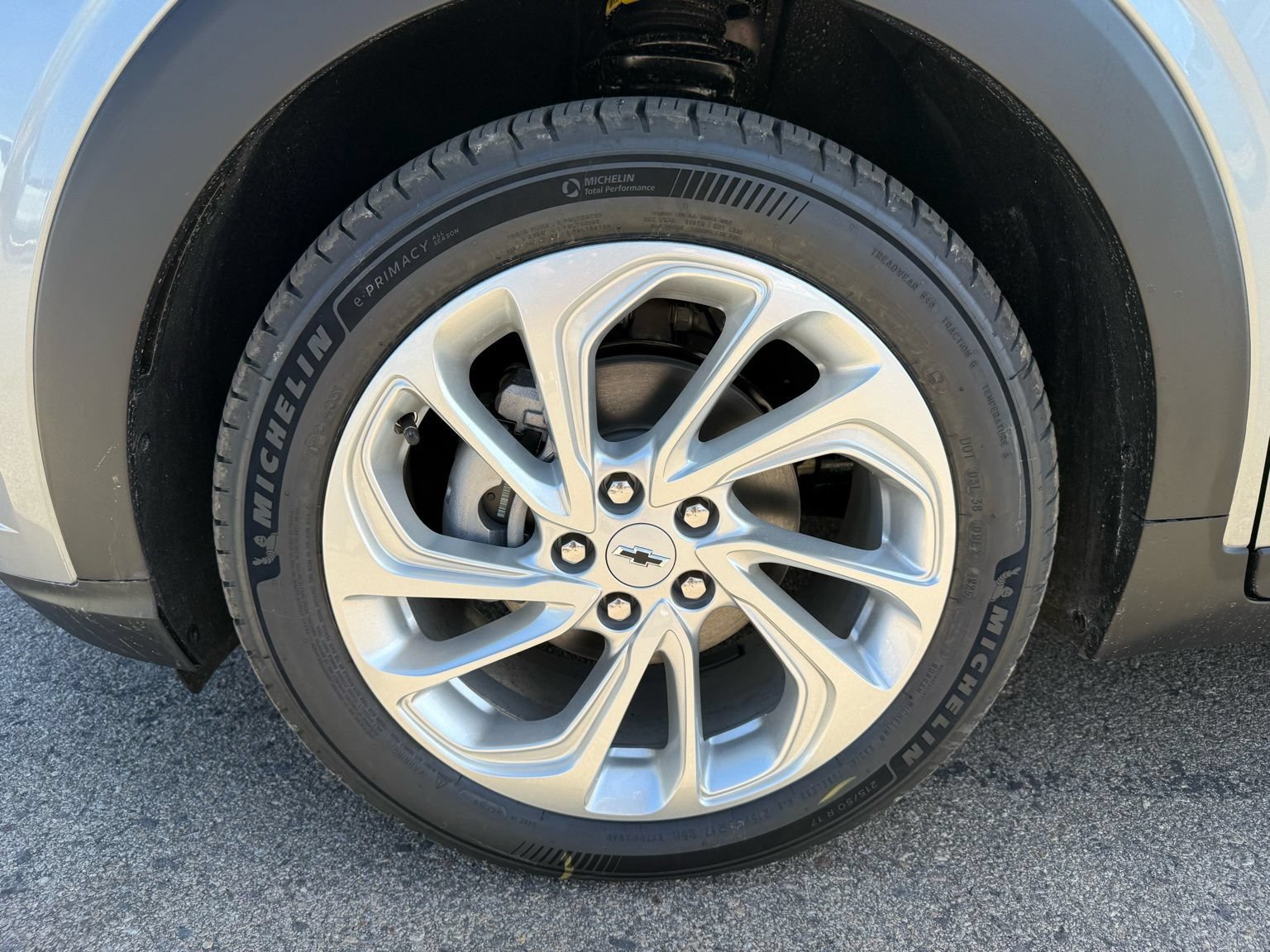 2027 Chevrolet Bolt LT - Photo 37