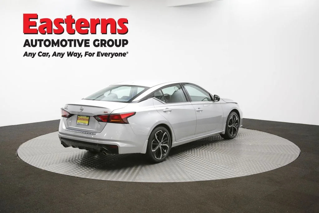 Used 2023 Silver Nissan 2.5 SR image 37