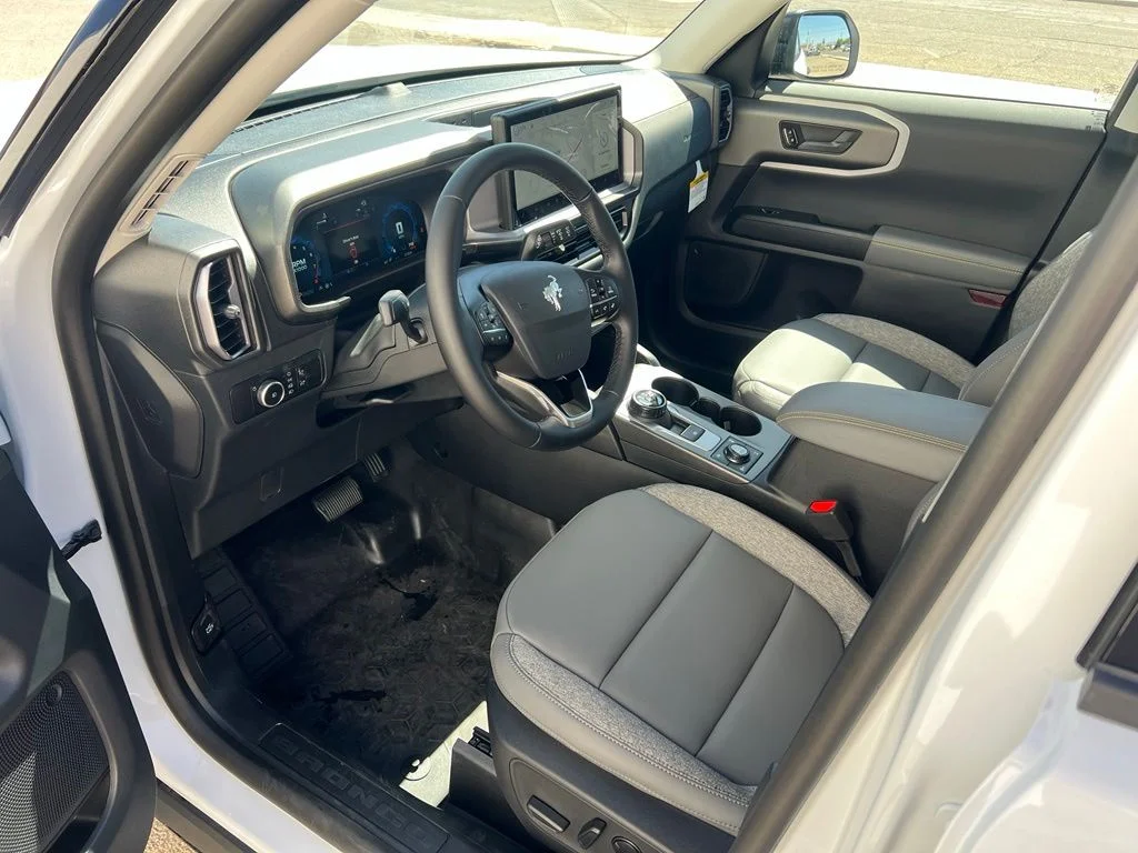 New 2026 Oxford White Ford Badlands® image 11