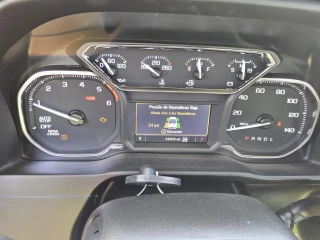 Used 2022 DARK SKY METALLIC GMC SLT image 18